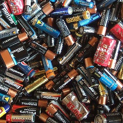 BATTERIES, TORCHES, LIGHTING (220)
